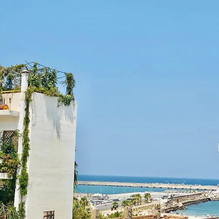 아파트 Korona I Sea View 레팀노